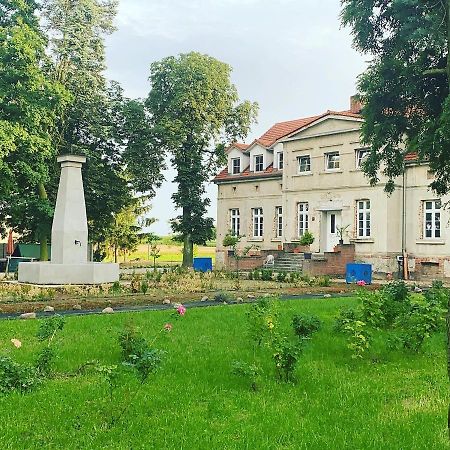 Palac Osowo Gostynskie Kültér fotó